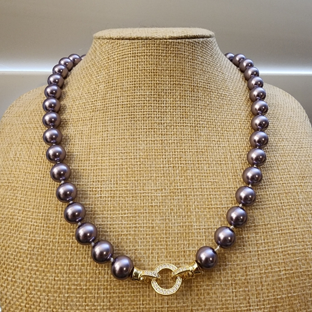 Lavender Purple Glass Pearl Necklace Rhinestone Crystal Gold-tone Clasp